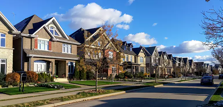 Why Choose Us for Selling Your Foreclosed House in Hialeah, FL?