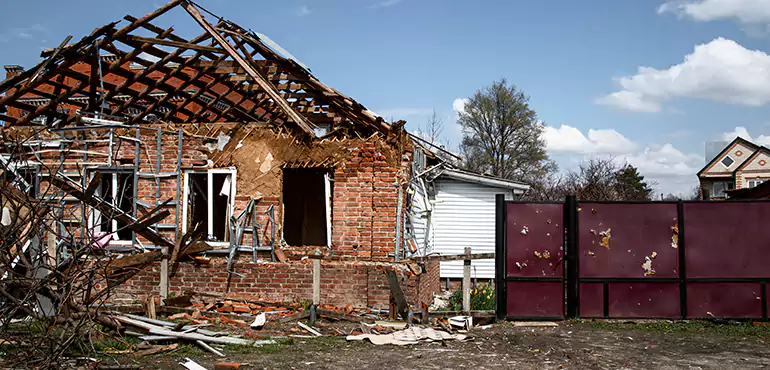Types of Houses We Buy Without Repairs in Hialeah, FL